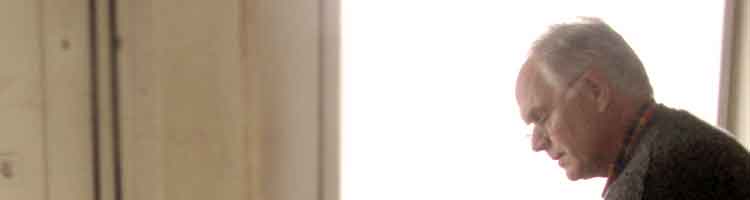 contact Lucien den Arend